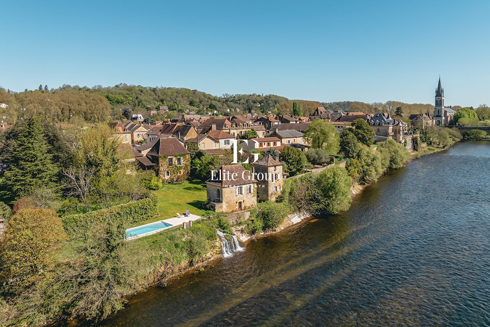 À VENDRE Demeure Lalinde 7 pièces 218 m2 avec piscine