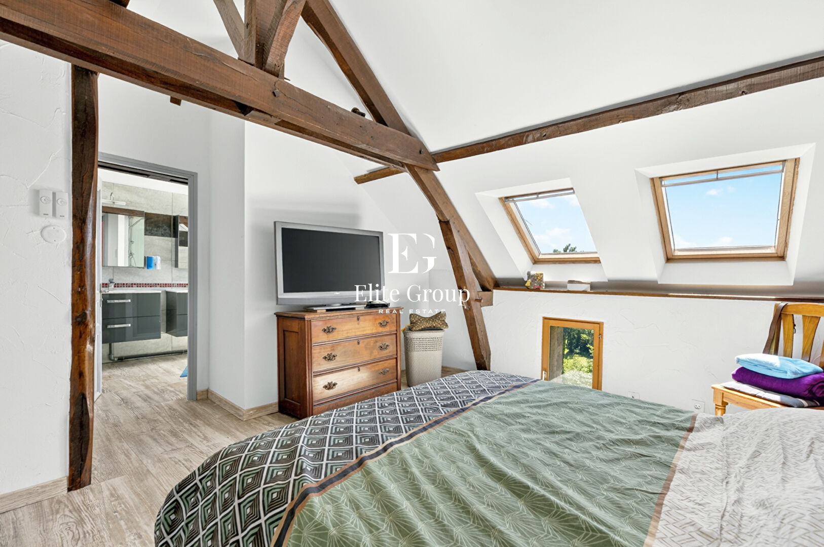 À VENDRE Ensemble Maison et gîtes Doissat 17 pièces 338.52m2 avec piscines