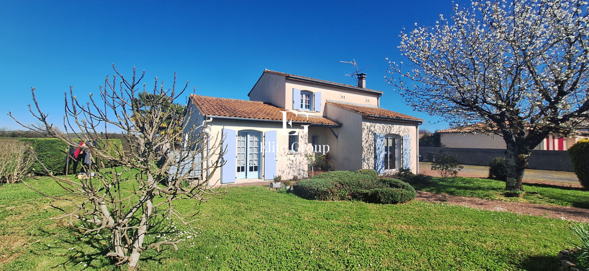Image de l'annonce A vendre maison Vindelle 5 pièces 118 m²  avec piscine