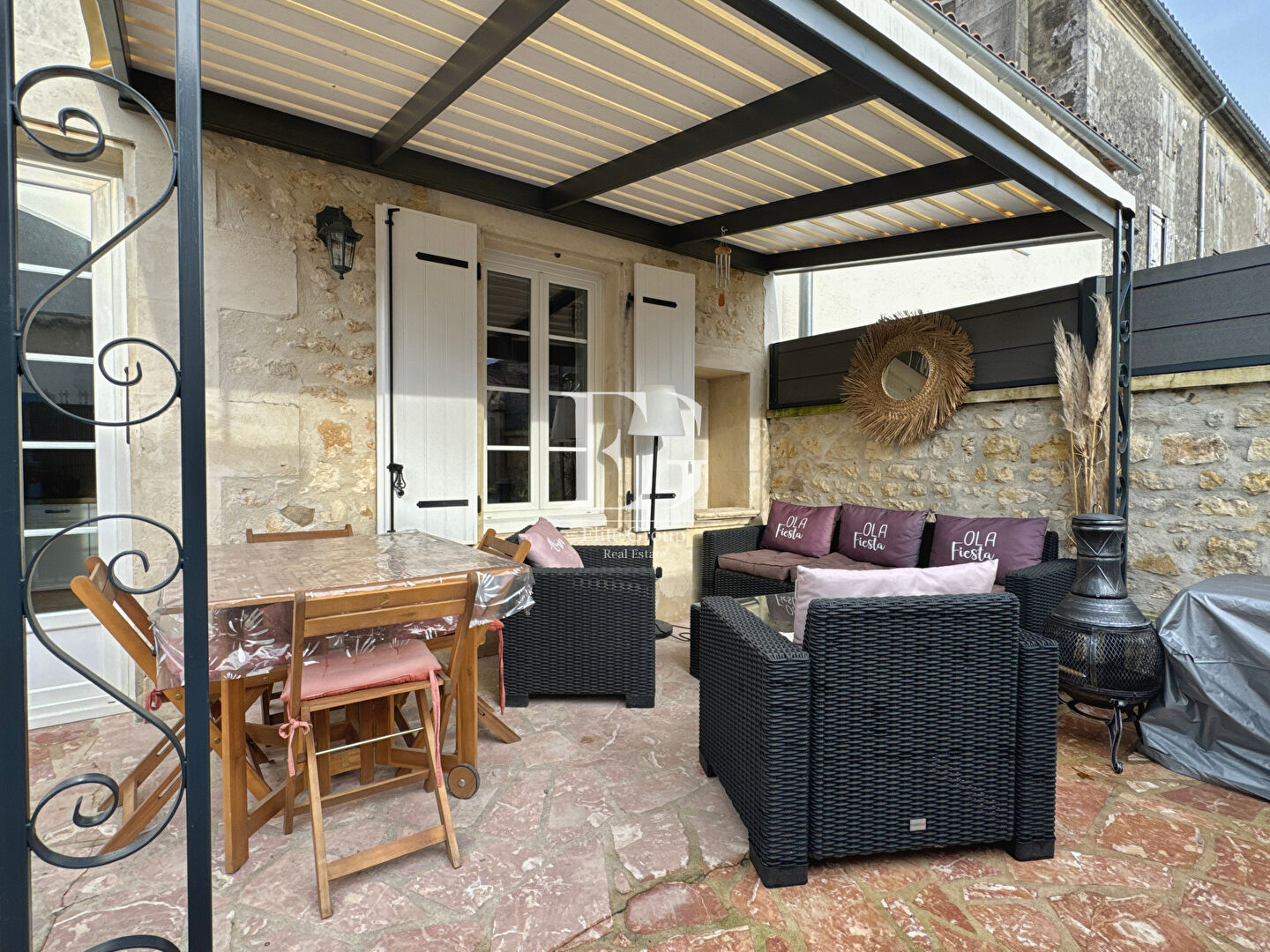 A Vendre Maison - Saint Porchaire - 3 Chambres -  125m2