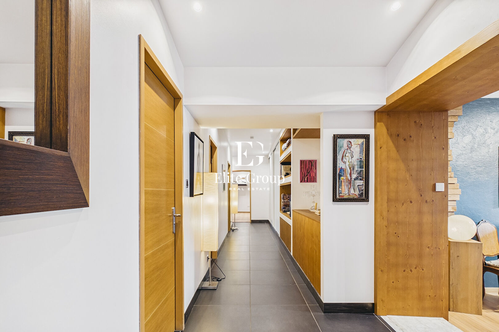 À VENDRE SUBLIME LOFT ATYPIQUE EN PLEIN COEUR DE JARNAC DE 447 M²