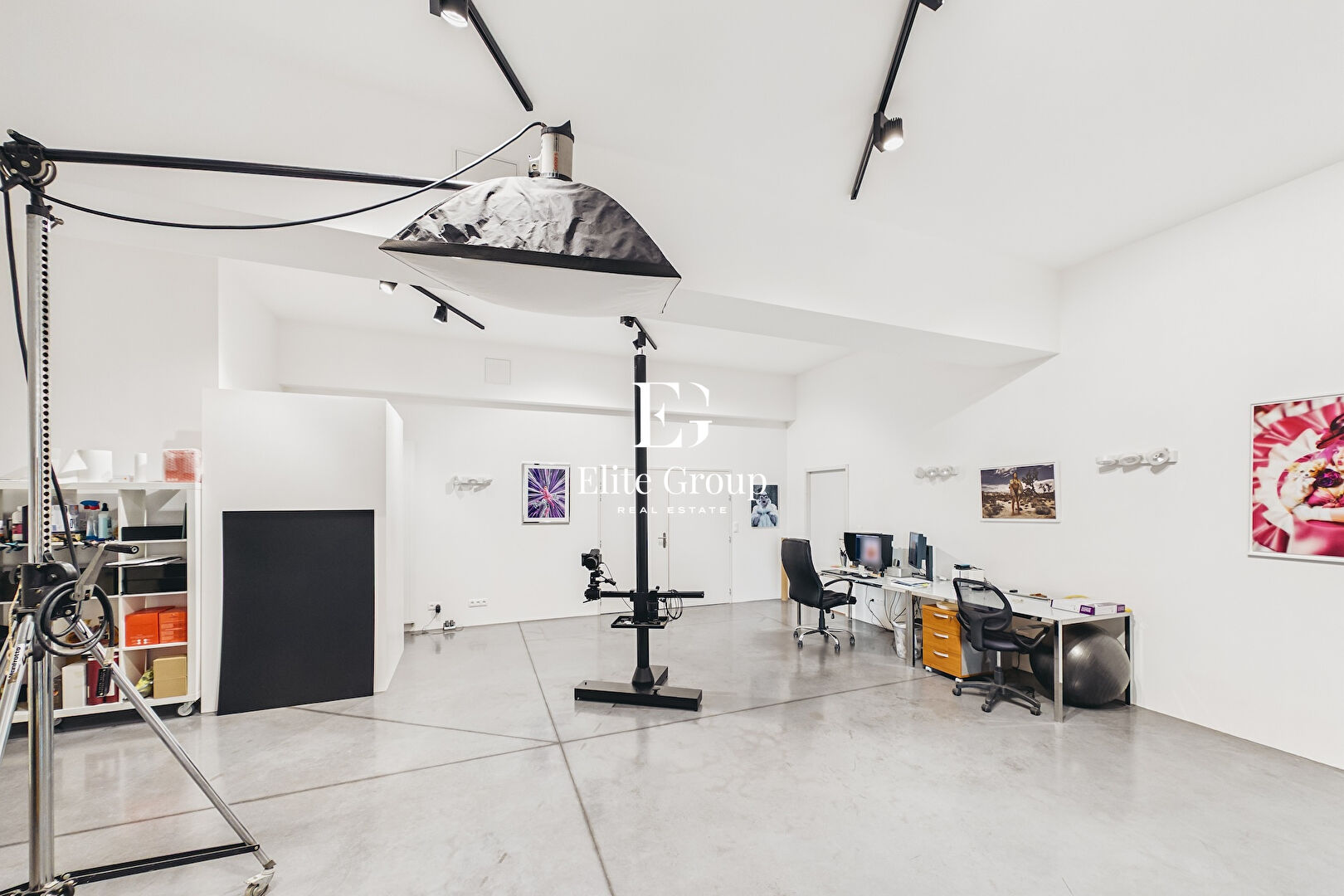 À VENDRE SUBLIME LOFT ATYPIQUE EN PLEIN COEUR DE JARNAC DE 447 M²