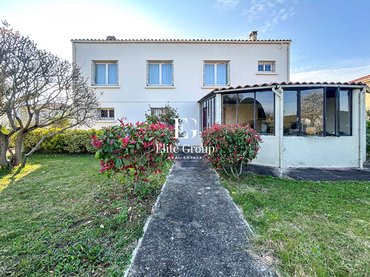 MAISON FAMILIALE IDÉALEMENT SITUÉE