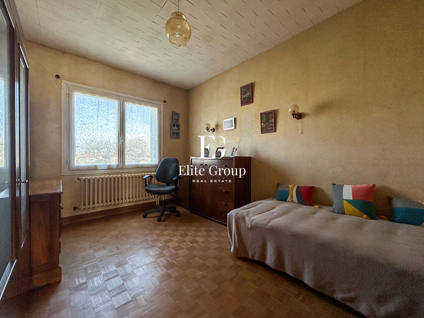 MAISON FAMILIALE IDÉALEMENT SITUÉE