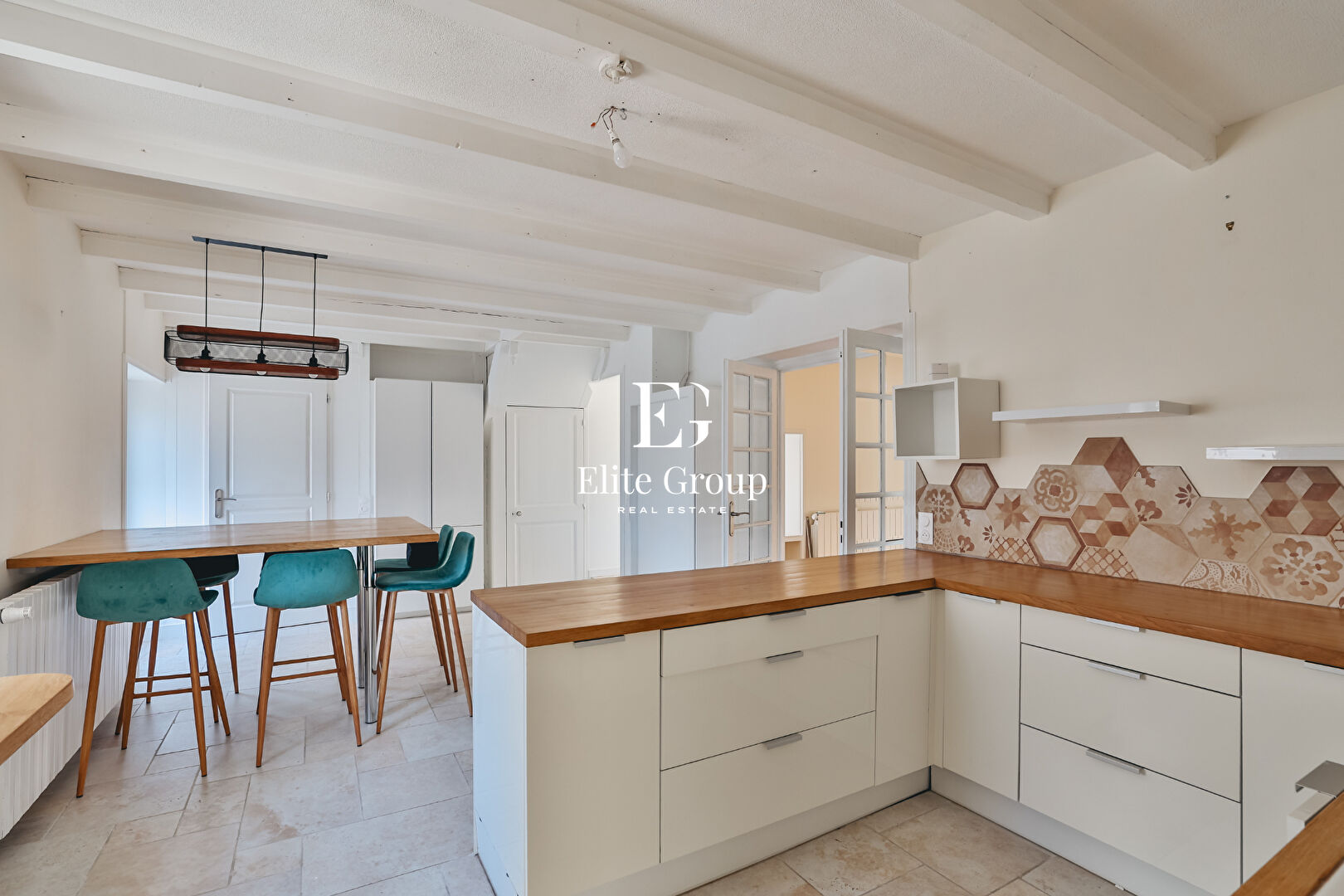 A VENDRE PROPRIÉTÉ D'EXCEPTION À COGNAC