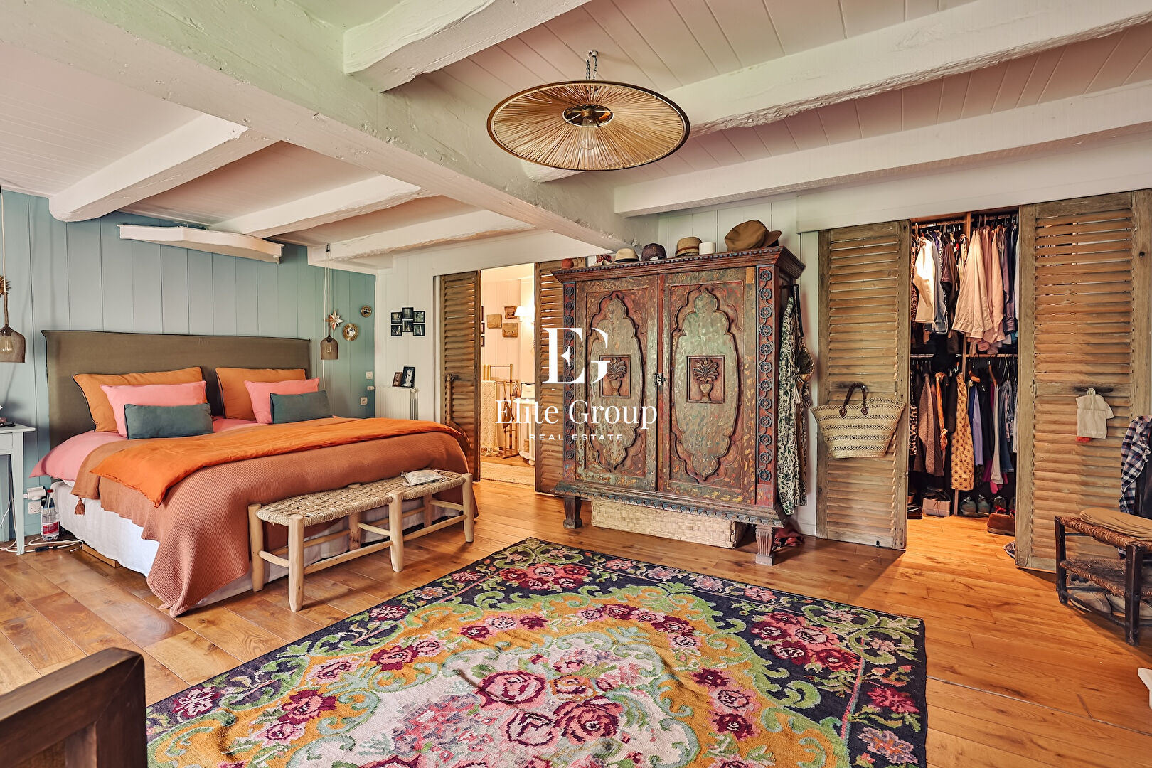 A VENDRE MAGNIFIQUE CHARENTAISE AUX PORTES DE LA ROCHELLE - 254 M2