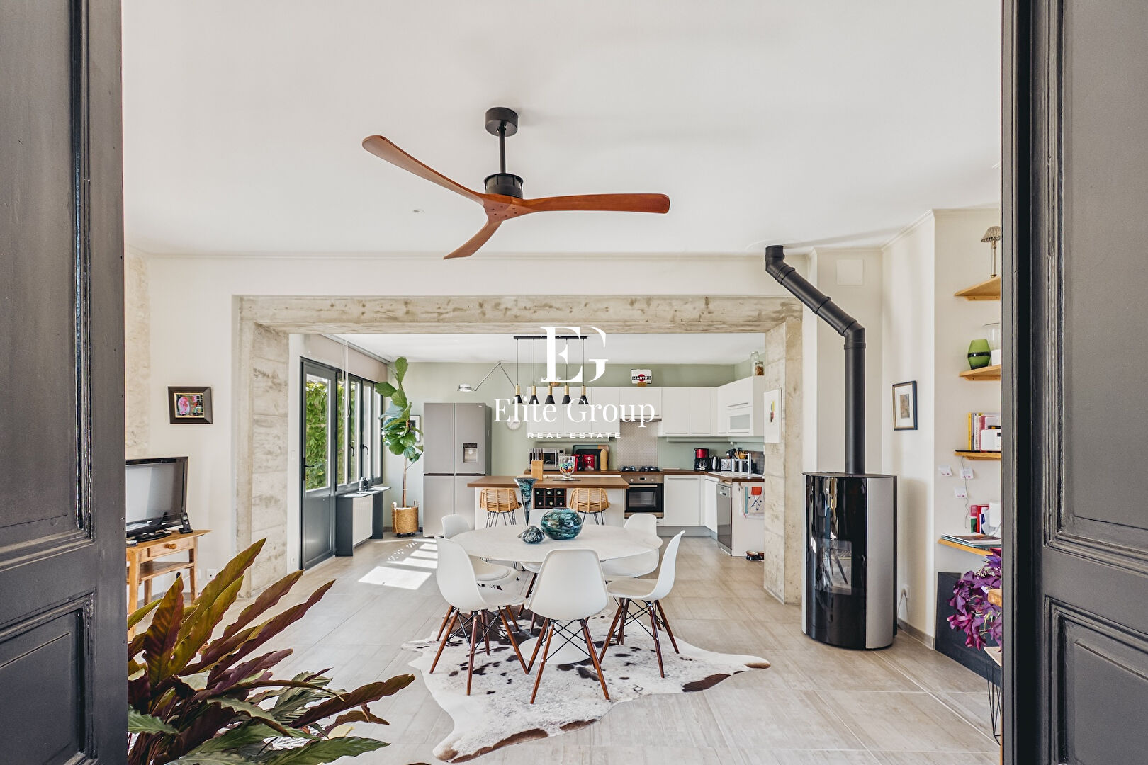 À VENDRE PROPRIÉTÉ D'EXCEPTION 178 M² AU SUD D'ANGOULEME