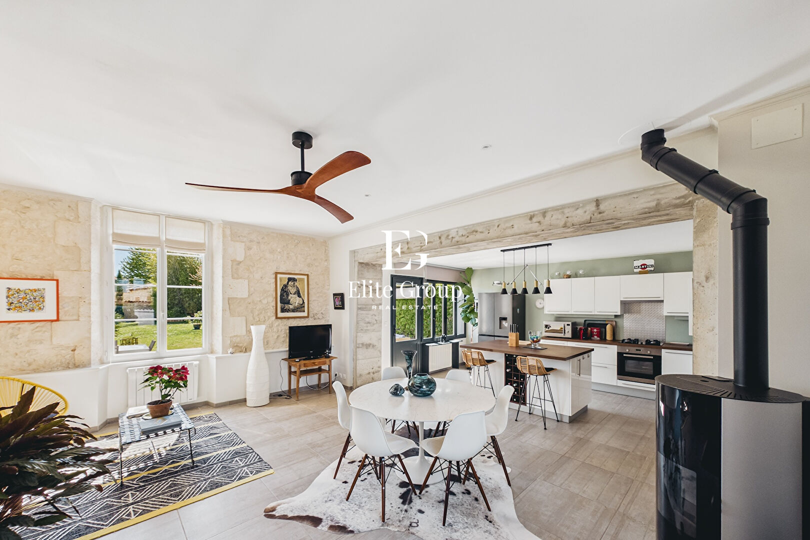 À VENDRE PROPRIÉTÉ D'EXCEPTION 178 M² AU SUD D'ANGOULEME