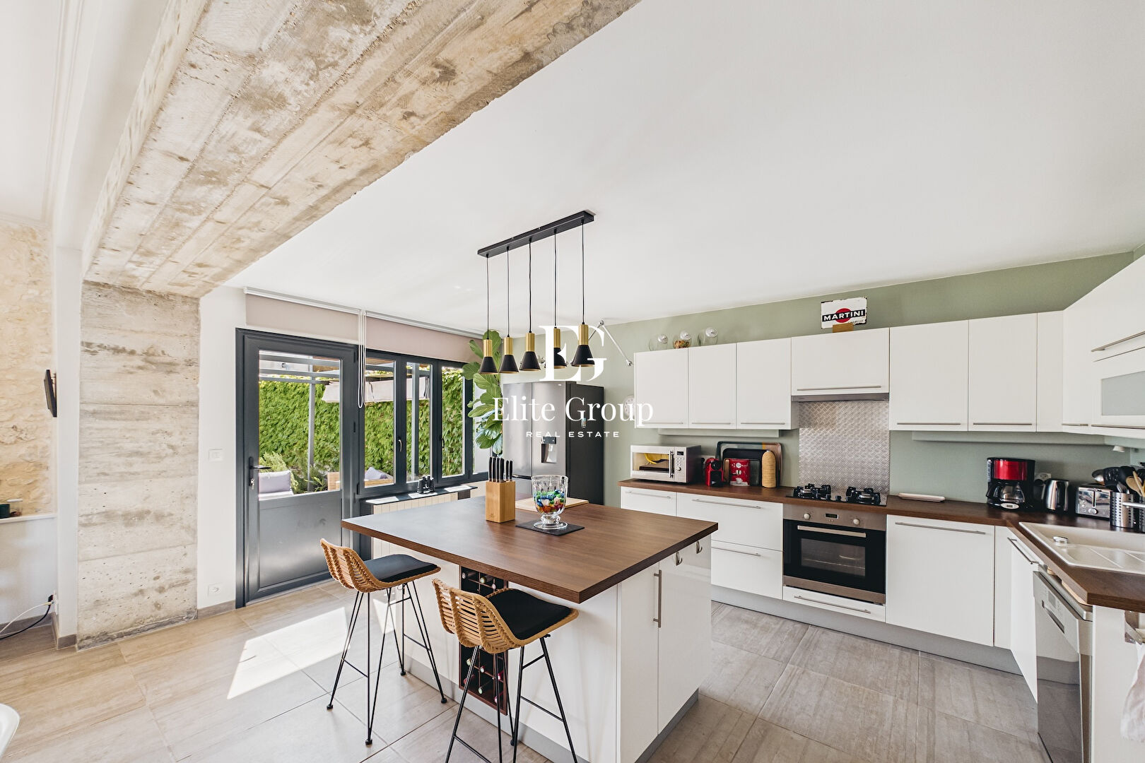 À VENDRE PROPRIÉTÉ D'EXCEPTION 178 M² AU SUD D'ANGOULEME