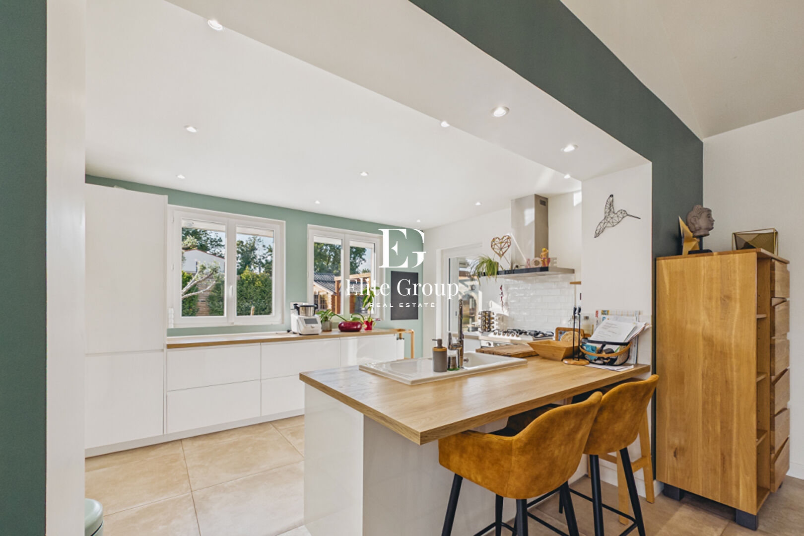 A Vendre Maison - Breuil-Magné - 6 Chambres - 178  m²