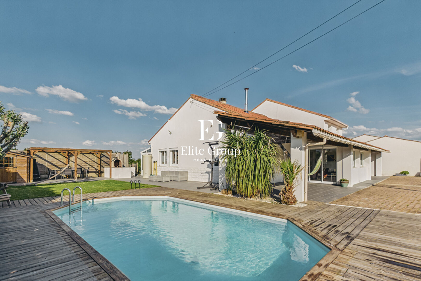 A Vendre Maison - Breuil-Magné - 6 Chambres - 178  m²