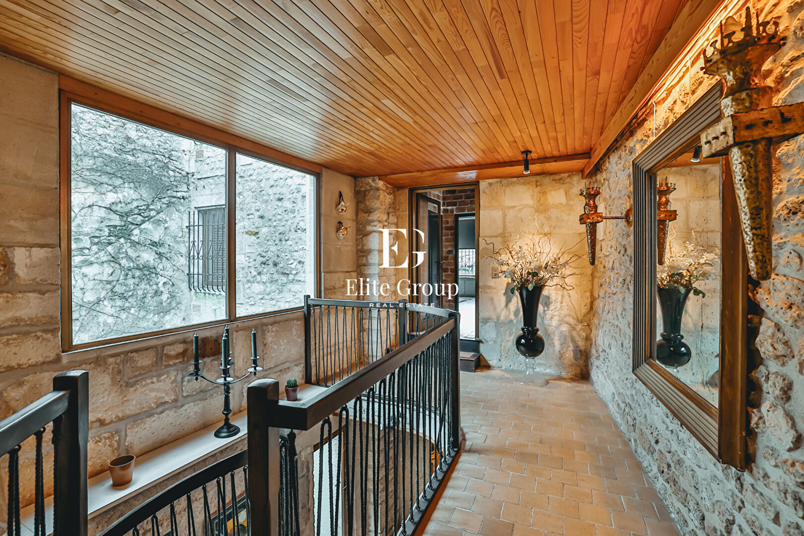 A VENDRE MAISON CHATEAUNEUF-SUR-CHARENTE - 5 PIÈCES - 225 M²