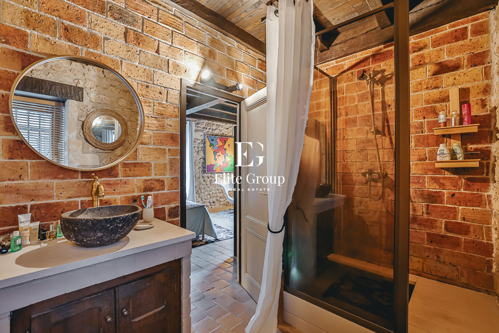 A VENDRE MAISON CHATEAUNEUF-SUR-CHARENTE - 5 PIÈCES - 225 M²