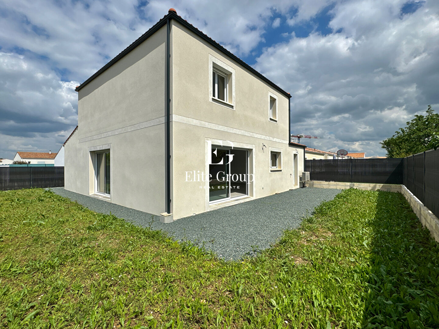 A Vendre - Maison neuve - Echillais - 4 Chambres - 154 m²