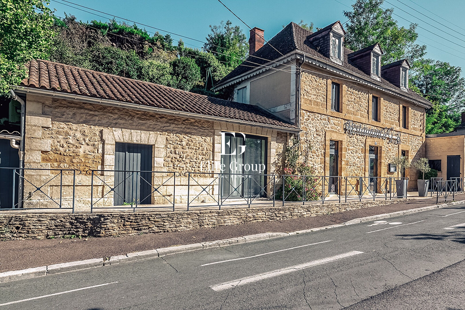 Image de l'annonce À VENDRE  Fonds+ Murs avec Licence IV au coeur de Sarlat-la-Canéda