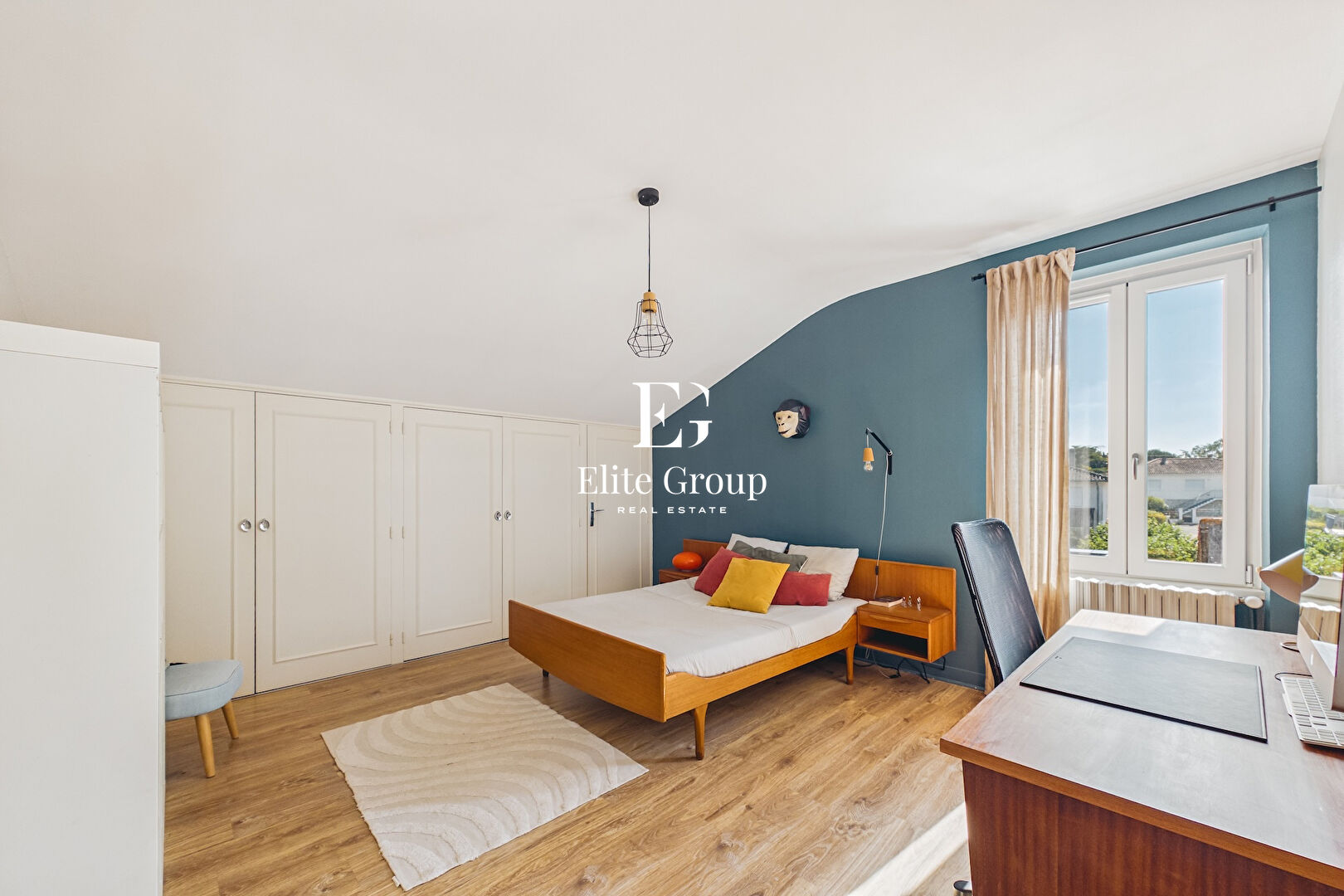 A VENDRE - CHARMANTE MAISON ANGOUMOISINE DES ANNÉES 30 - A 5 MIN DU CENTRE VILLE D'ANGOULÊME - 6 PIECES - 160M2