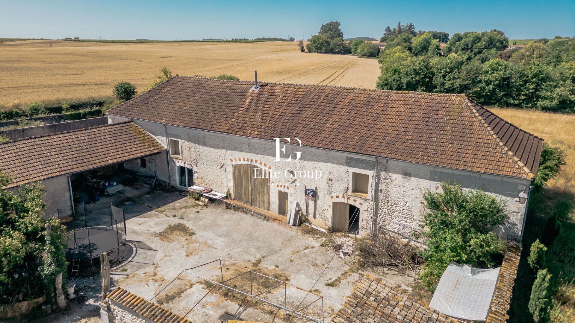 Image de l'annonce A VENDRE - GRANGE A RENOVER - GENAC-BIGNAC - 300M2