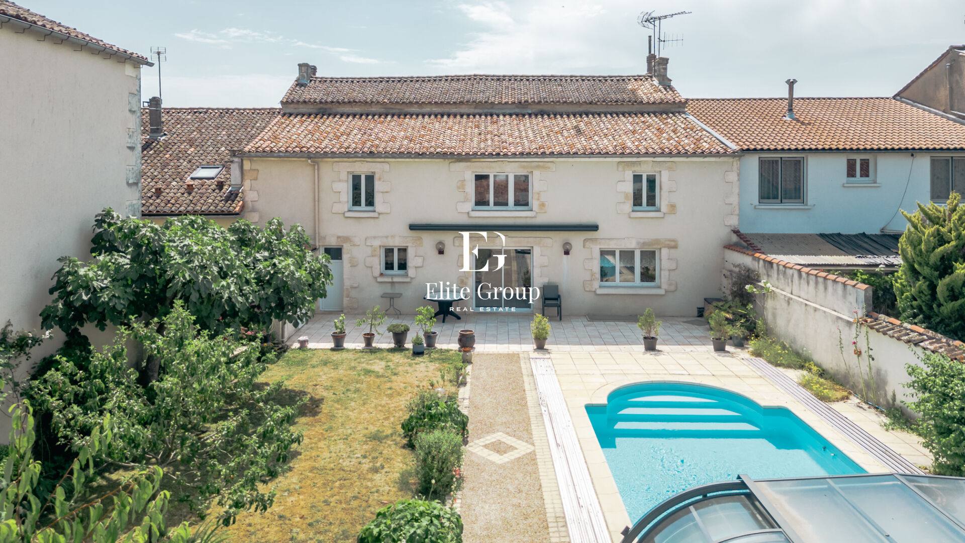 Image de l'annonce À VENDRE PROPRIÉTÉ D'EXCEPTION 265 M²  CHATEAUNEUF SUR CHARENTE