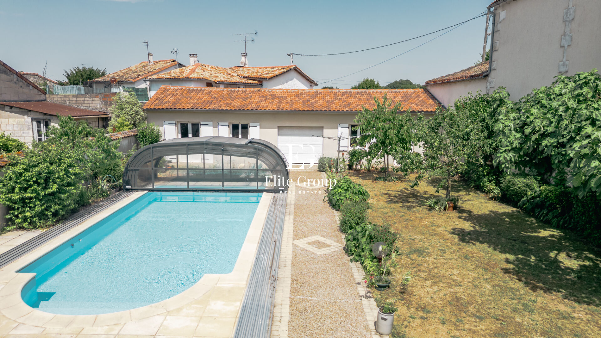 À VENDRE PROPRIÉTÉ D'EXCEPTION 265 M²  CHATEAUNEUF SUR CHARENTE