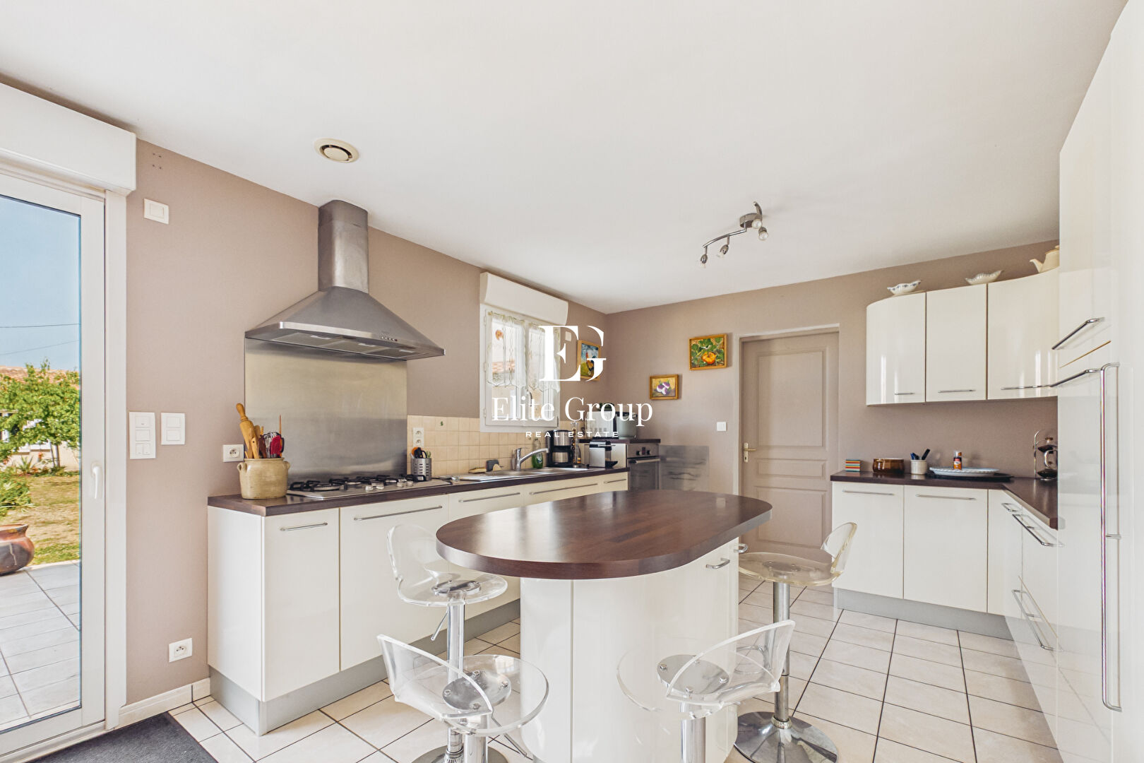 À VENDRE PROPRIÉTÉ D'EXCEPTION 265 M²  CHATEAUNEUF SUR CHARENTE