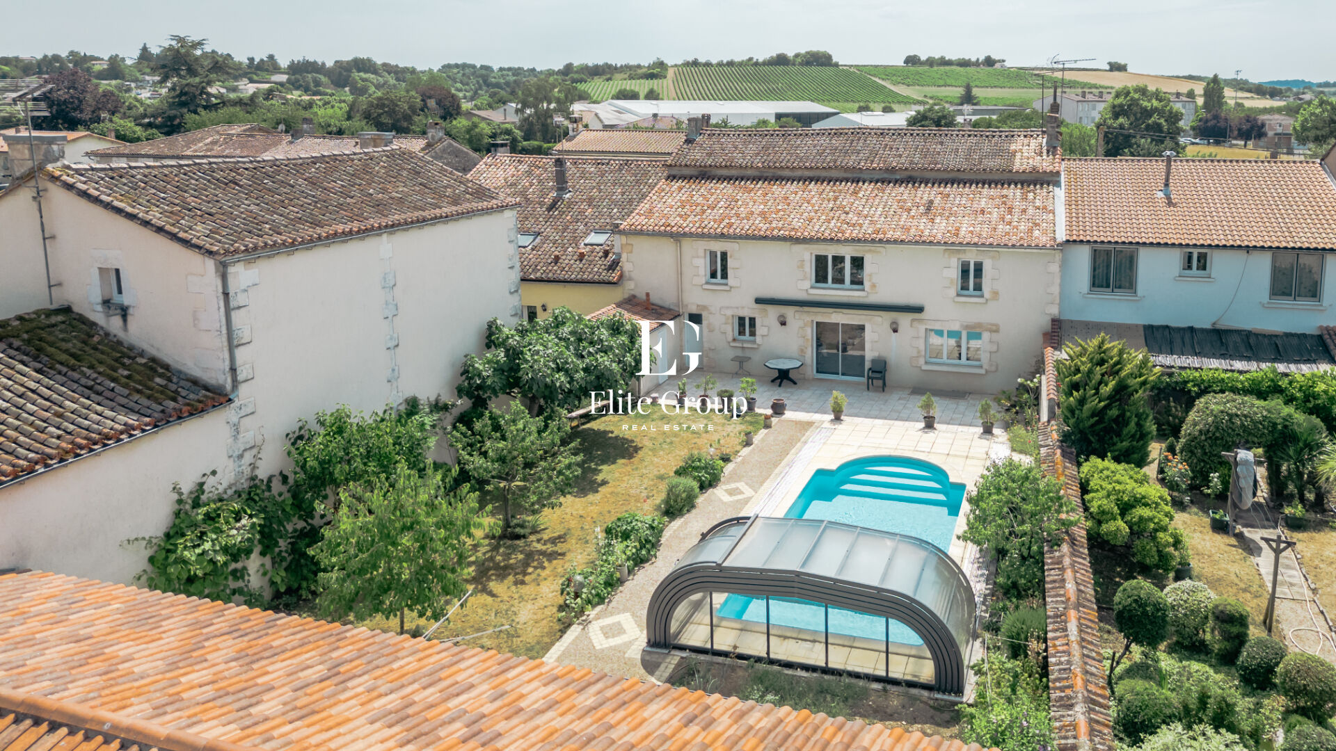 À VENDRE PROPRIÉTÉ D'EXCEPTION 265 M²  CHATEAUNEUF SUR CHARENTE