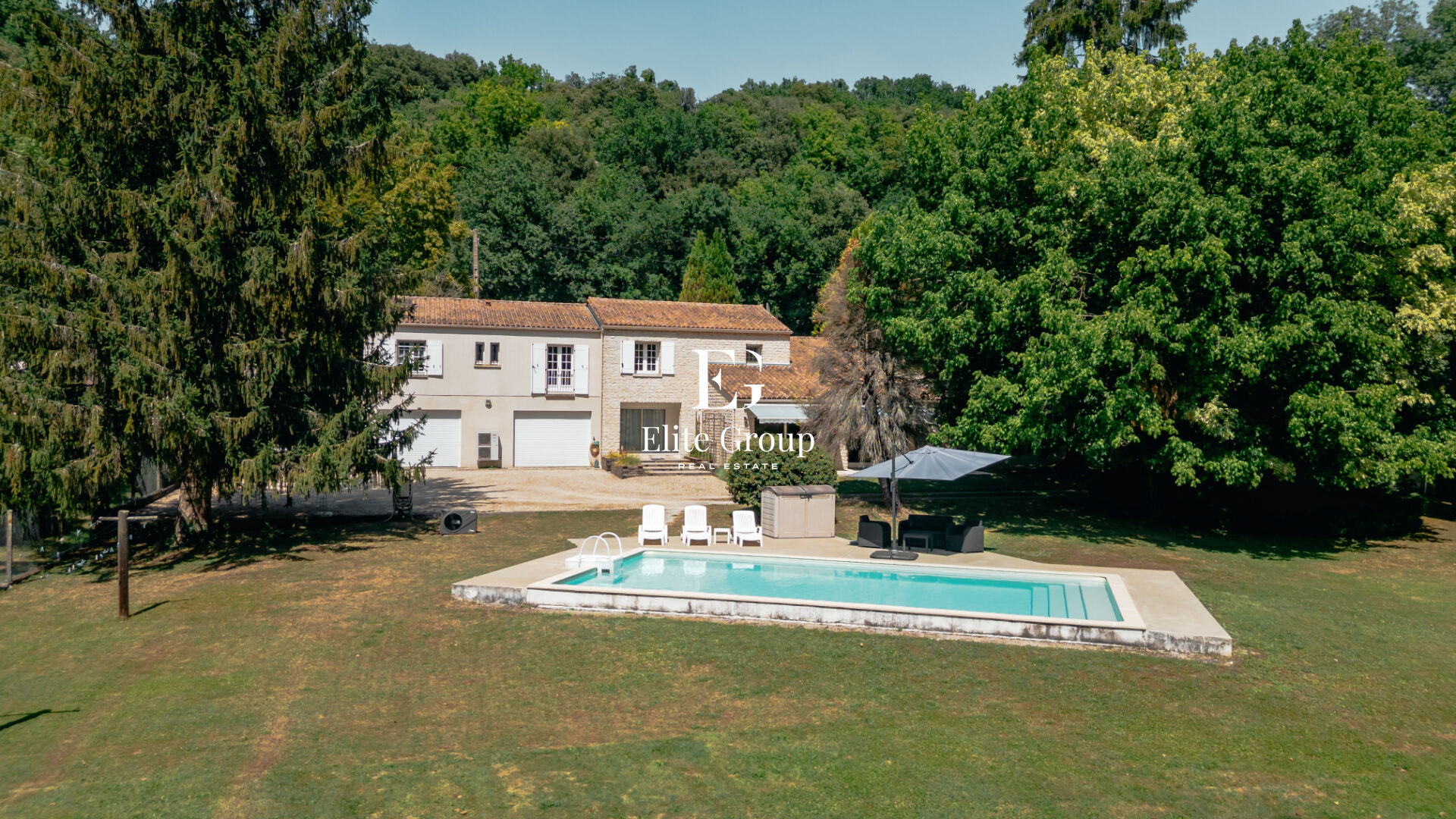 Image de l'annonce SUPERBE DEMEURE EN PIERRE SUR PUYMOYEN