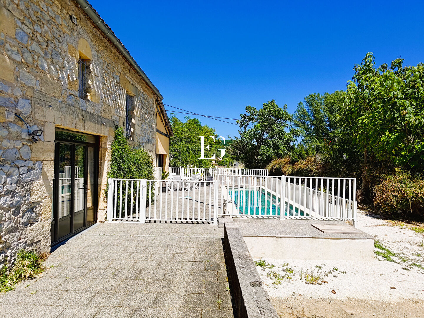 À VENDRE Maison Saint Cyprien 11 pièces 355 m² avec piscine