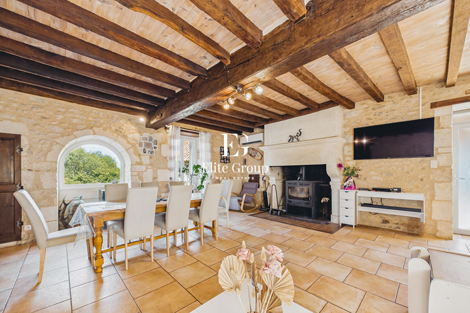 Image de l'annonce CHARMANTE MAISON EN PIERRE SUR LA COMMUNE DE MARTHON