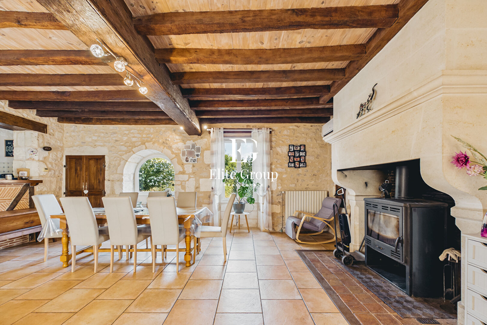 CHARMANTE MAISON EN PIERRE SUR LA COMMUNE DE MARTHON