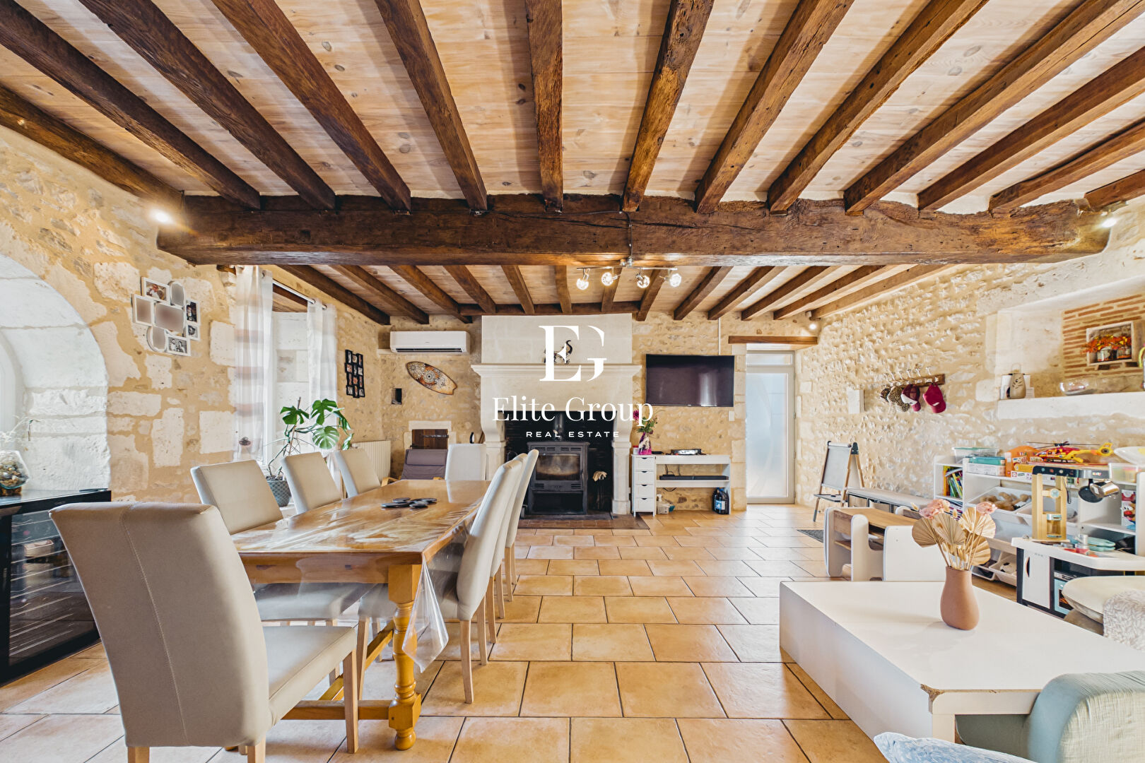 CHARMANTE MAISON EN PIERRE SUR LA COMMUNE DE MARTHON