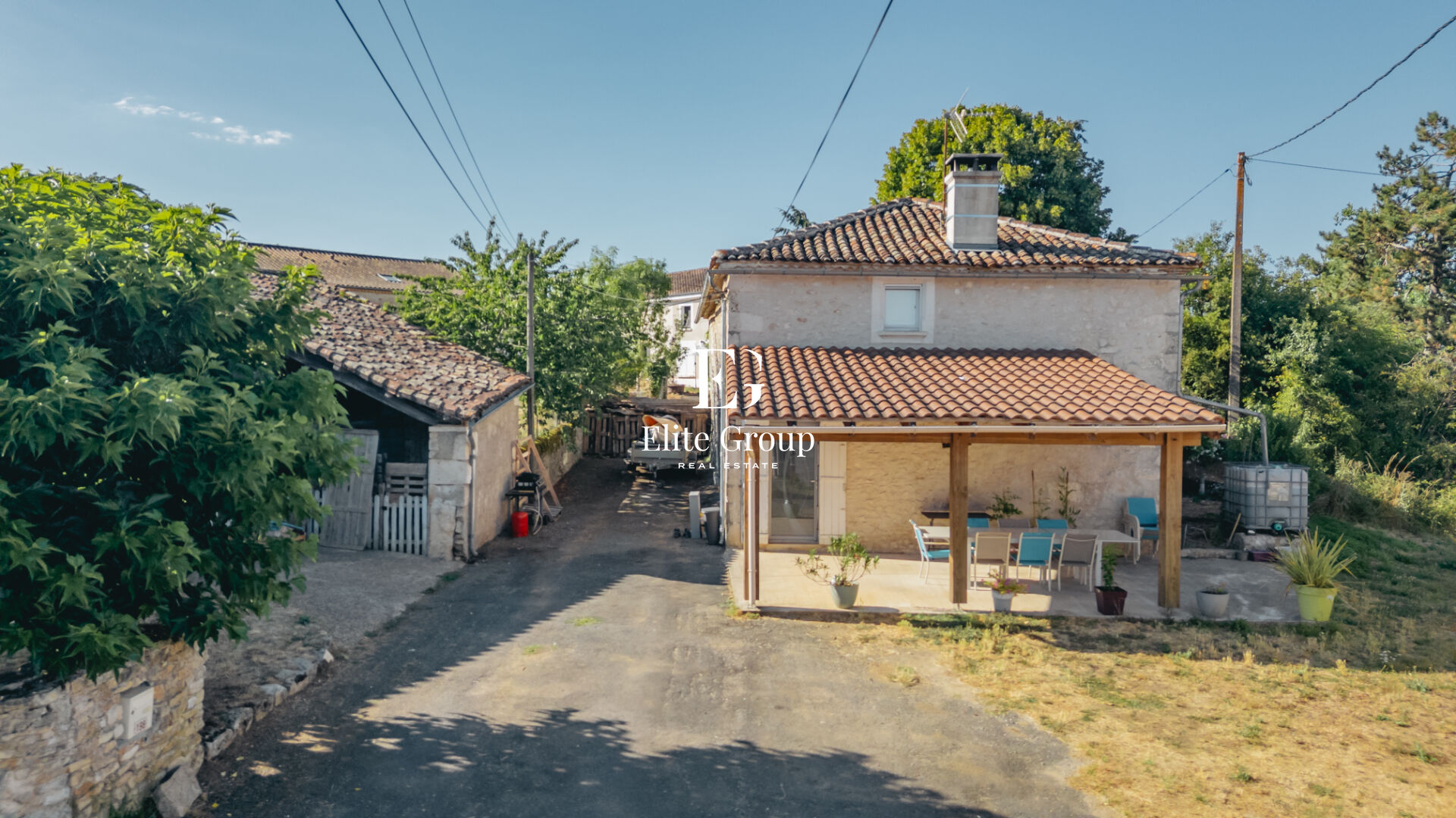 CHARMANTE MAISON EN PIERRE SUR LA COMMUNE DE MARTHON