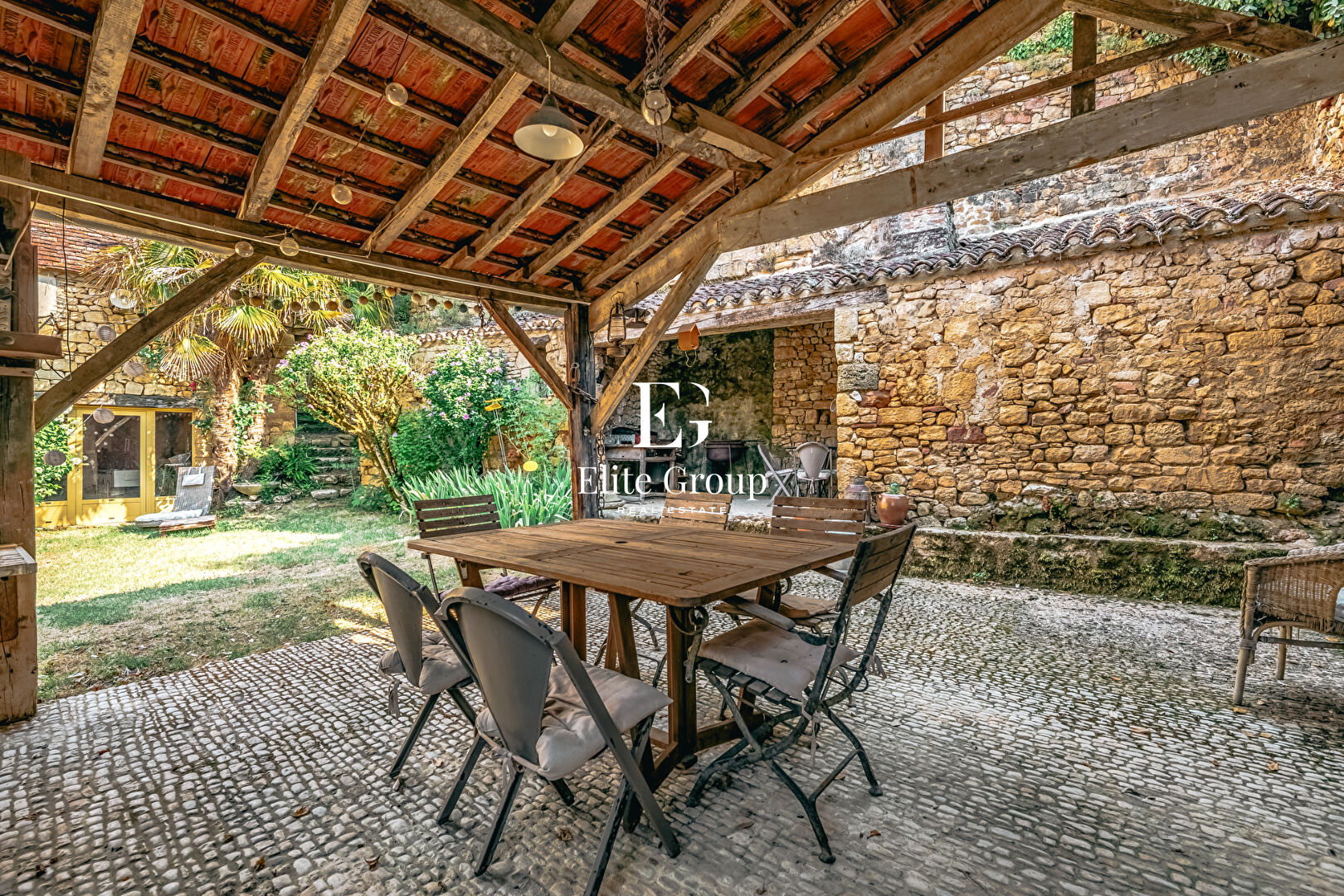 À VENDRE Maison au Coux Et Bigaroque Mouzens 11 pièces 280 m2
