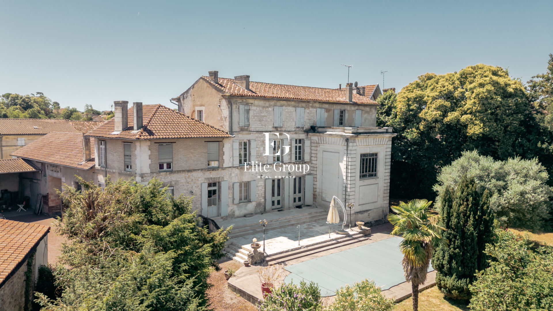 À VENDRE PROPRIÉTÉ D'EXCEPTION 547 M²  CHATEAUNEUF SUR CHARENTE