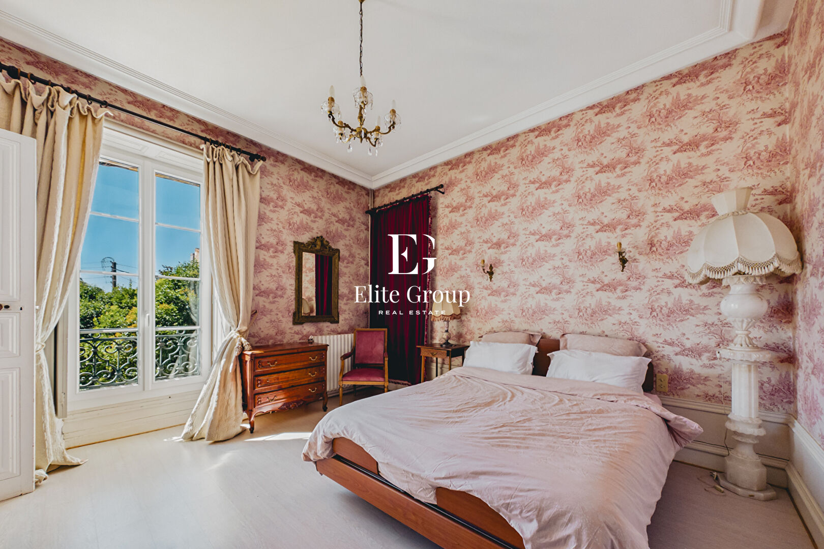 À VENDRE PROPRIÉTÉ D'EXCEPTION 547 M²  CHATEAUNEUF SUR CHARENTE