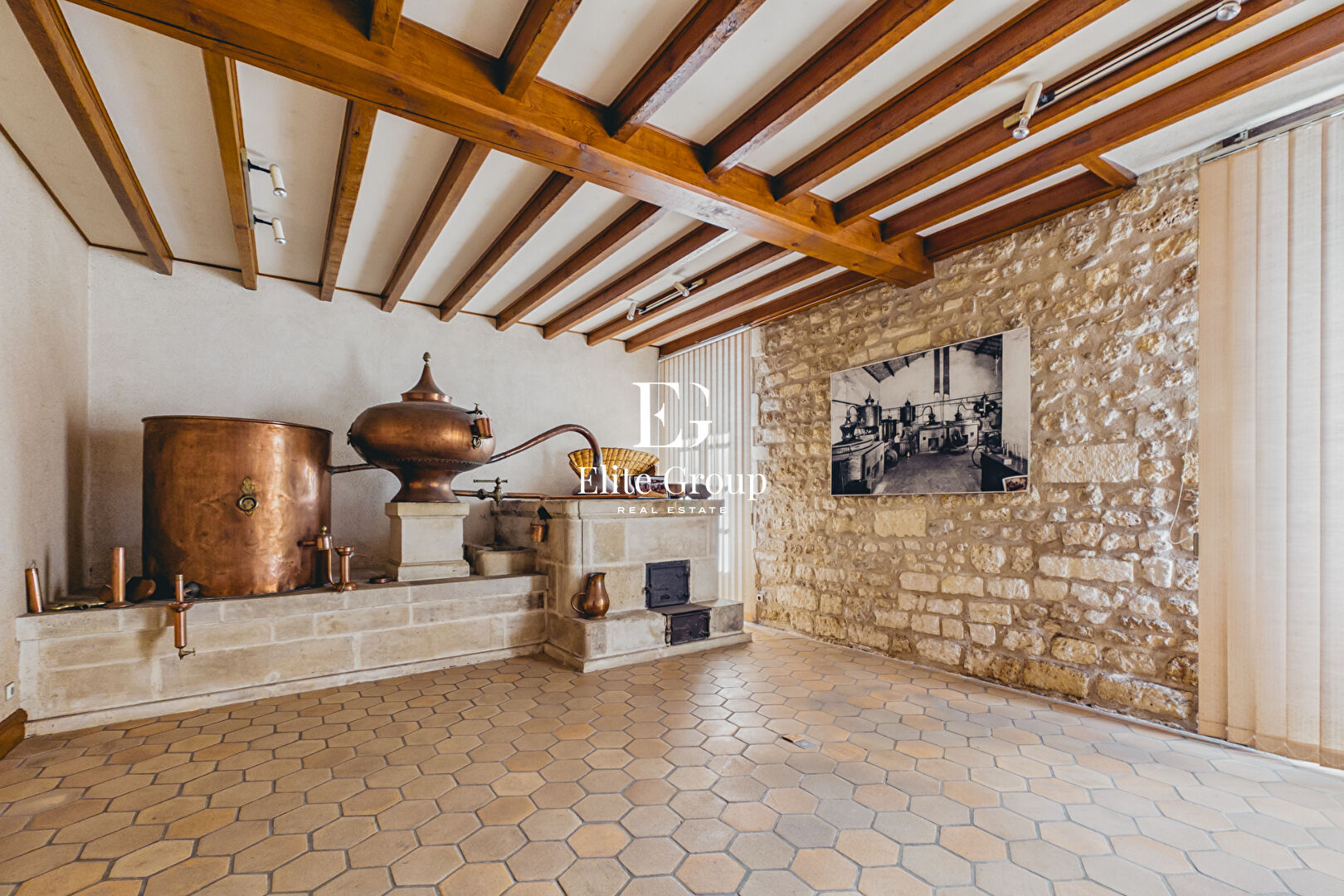 À VENDRE PROPRIÉTÉ D'EXCEPTION 547 M²  CHATEAUNEUF SUR CHARENTE