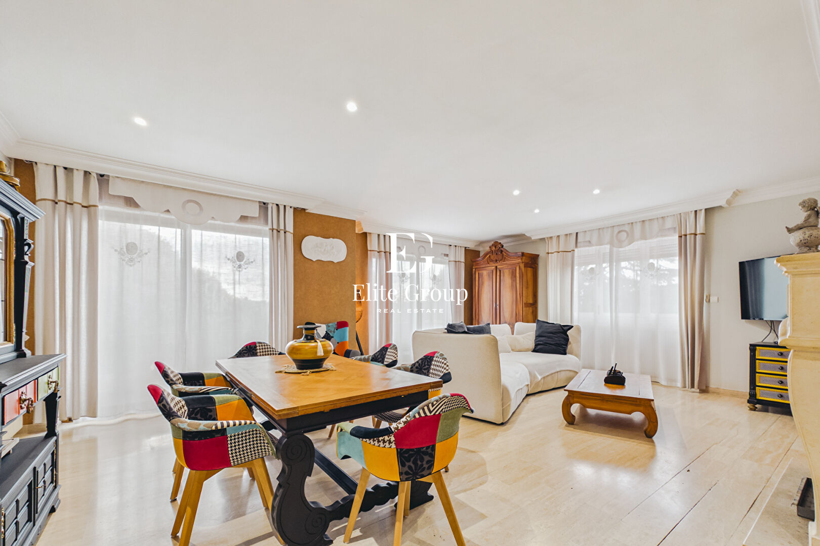 À VENDRE MAISON 8 PIECES 340 M² LINARS