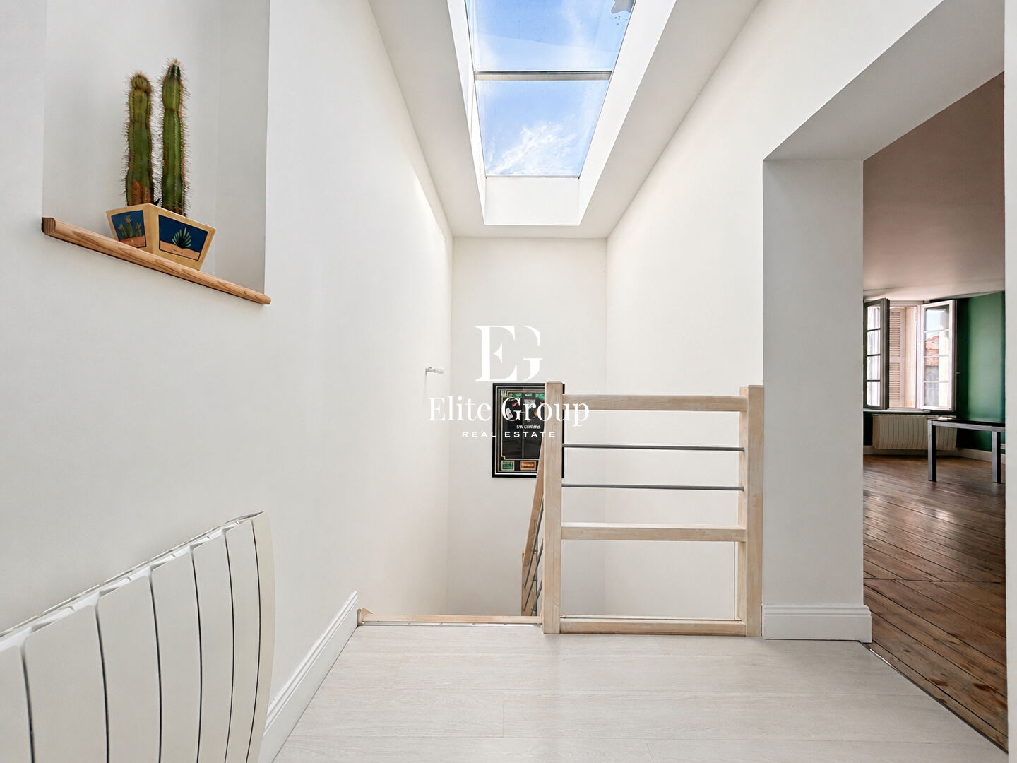 Élégant appartement esprit maison de ville avec terrasse sur les toits