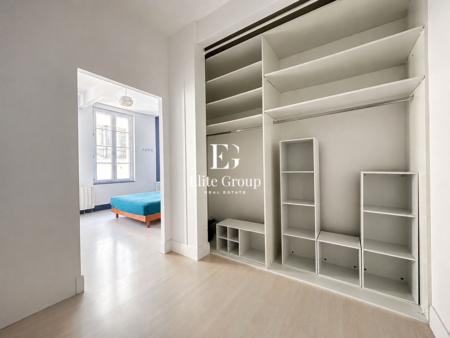 Élégant appartement esprit maison de ville avec terrasse sur les toits