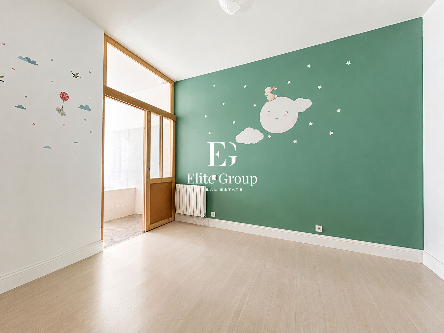 Élégant appartement esprit maison de ville avec terrasse sur les toits
