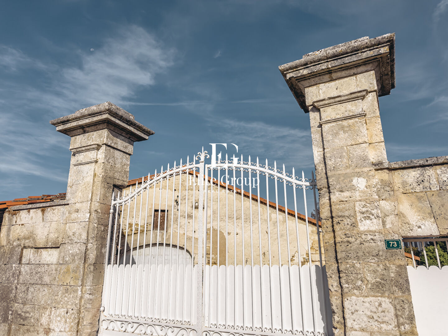 GRANDE PROPRIÉTÉ CHARENTAISE À RÉNOVER AUX PORTES D'ANGOULÊME