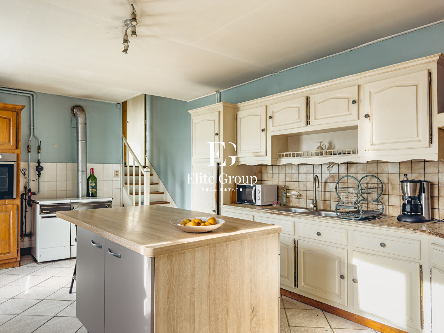 GRANDE PROPRIÉTÉ CHARENTAISE À RÉNOVER AUX PORTES D'ANGOULÊME