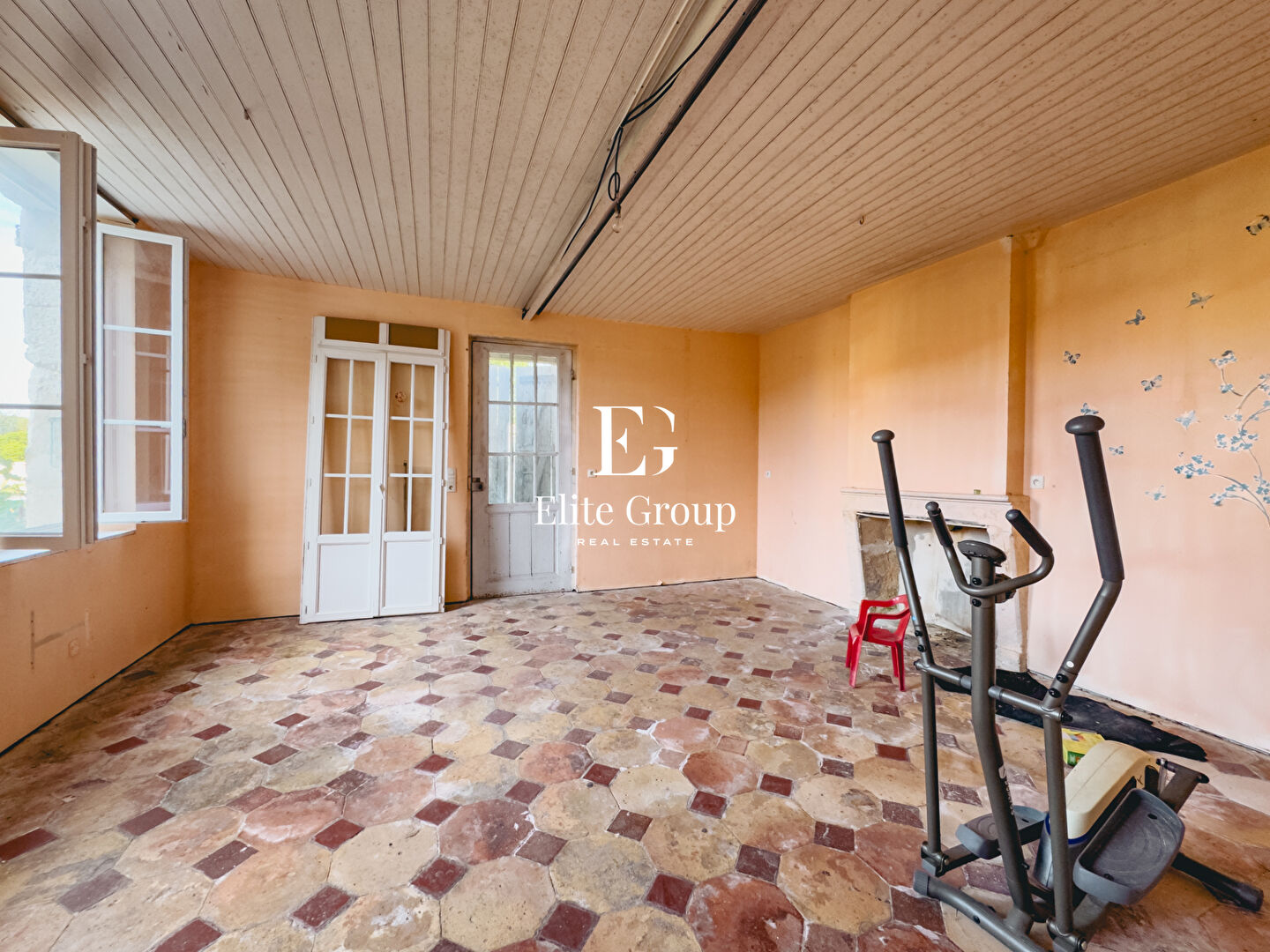 GRANDE PROPRIÉTÉ CHARENTAISE À RÉNOVER AUX PORTES D'ANGOULÊME