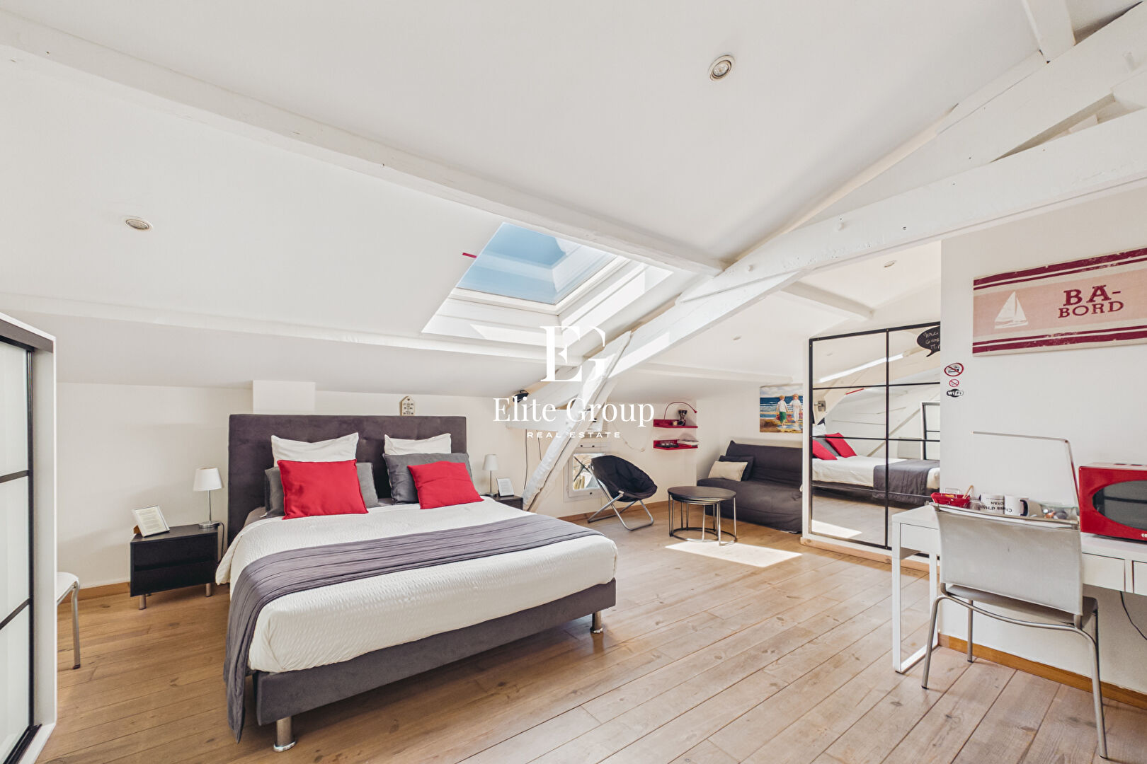 MAGNIFIQUE MAISON DES ANNES 50 A ROYAN - 218 M2 - 6 PIÈCES