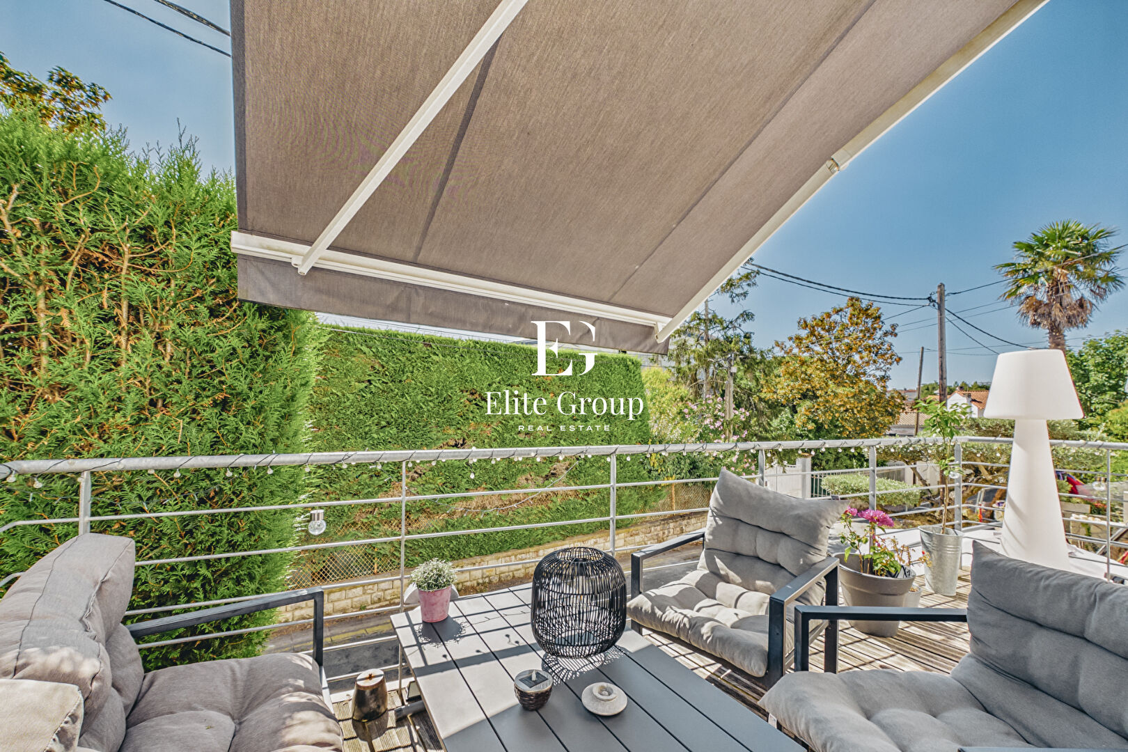 MAGNIFIQUE MAISON DES ANNES 50 A ROYAN - 218 M2 - 6 PIÈCES