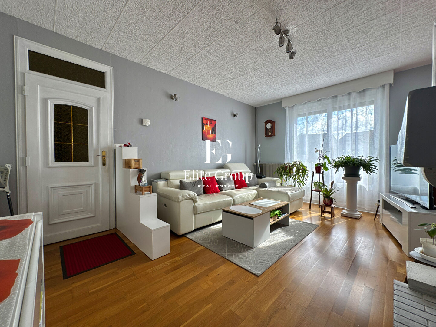 A Vendre Maison - Tonnay Charente - 90 m² - 2 Chambres + 1 Studio - Garage