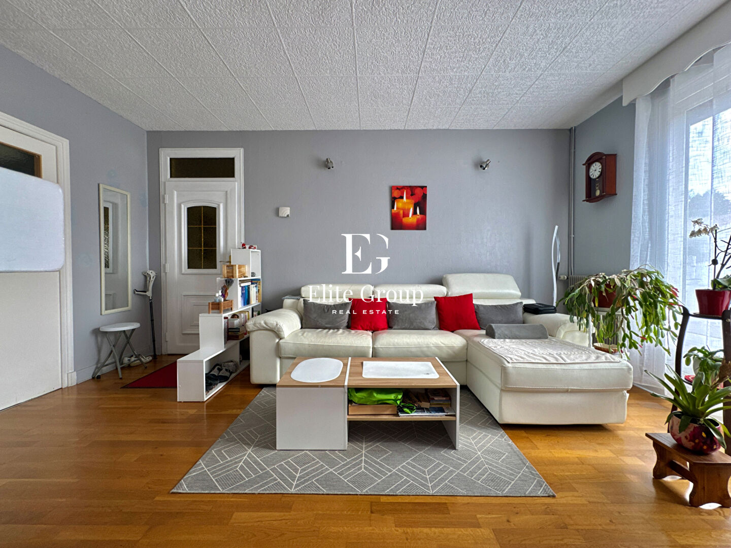 A Vendre Maison - Tonnay Charente - 90 m² - 2 Chambres + 1 Studio - Garage