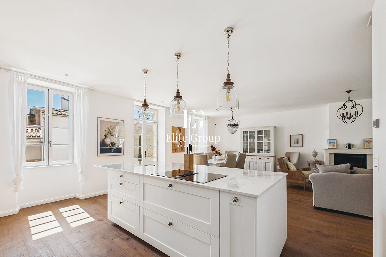 À VENDRE DEMEURE DE PRESTIGE À SAINTE-MARIE-DE-RÉ - 305M2
