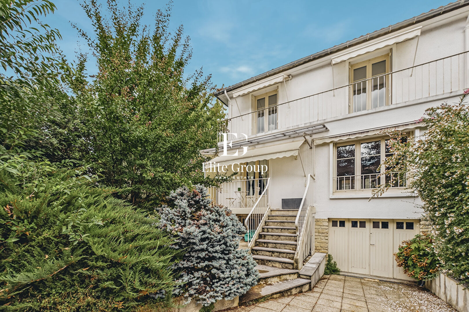 A VENDRE - ELEGANTE MAISON DE VILLE - PROCHE CENTRE-VILLE - 4 PIECES - 98 M2