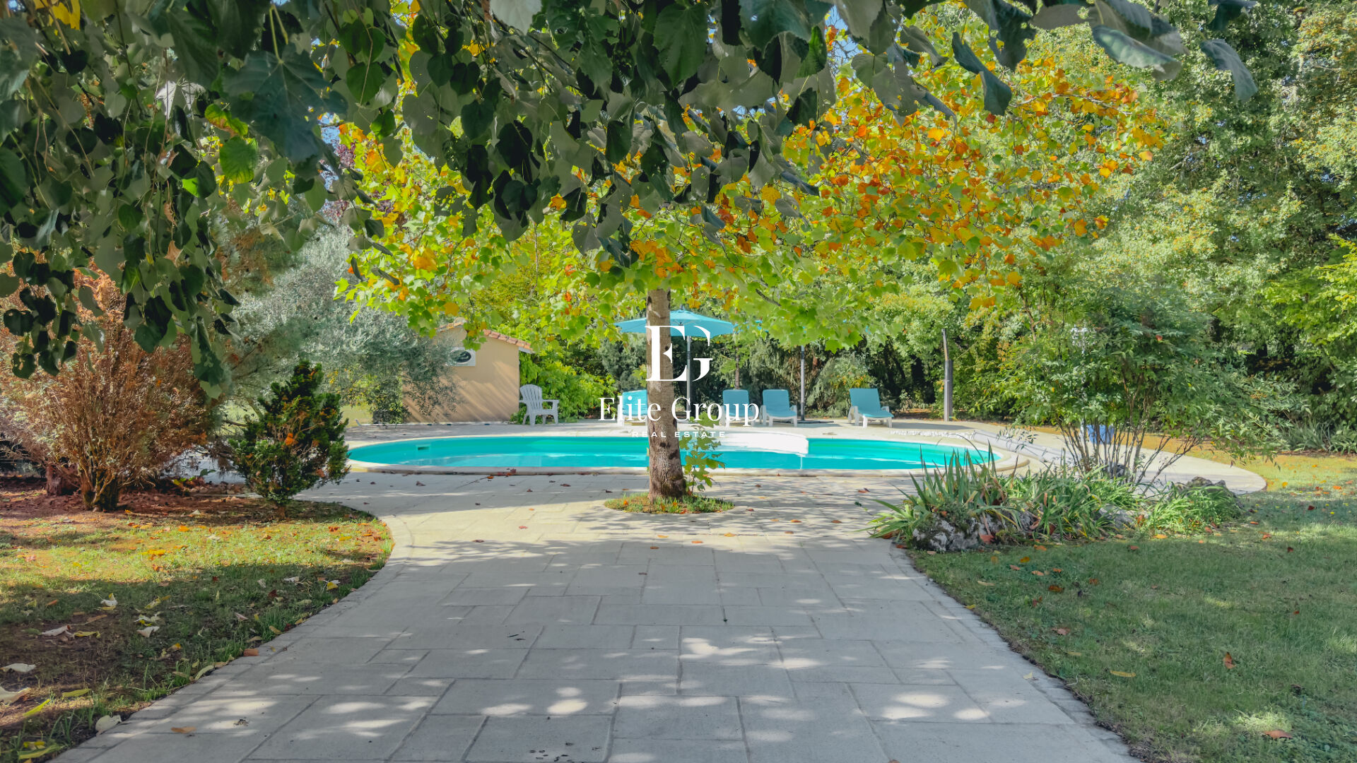 MAISON DE PLAIN-PIED SUR PARC ARBORÉ DE PRÈS DE 5000 M² PROCHE D'ANGOULEME