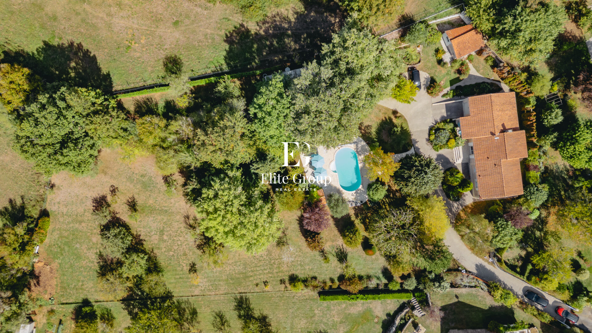 MAISON DE PLAIN-PIED SUR PARC ARBORÉ DE PRÈS DE 5000 M² PROCHE D'ANGOULEME